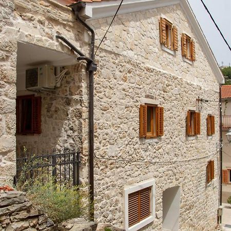 Krka Waterfalls Skradin Exterior photo